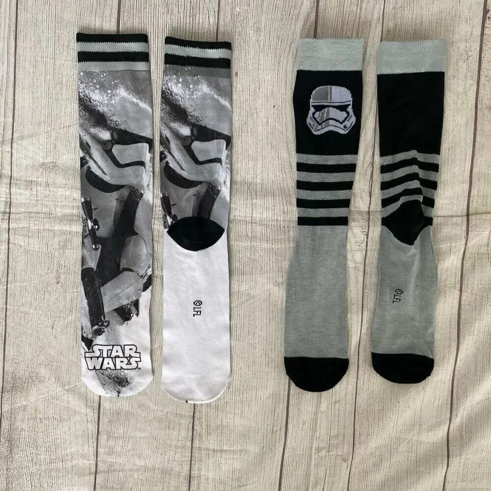 Star Wars 2 pair of socks one size new without tags